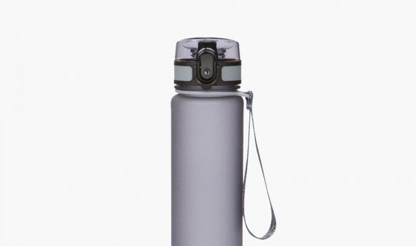 Stay Hydrated On-the-Go: Isothermal Water Bottle Designed for Athletes